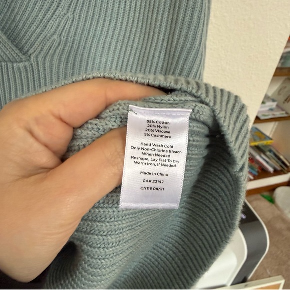 Haven Well Within Overlapped V-Neck Cotton Sweater Size M - Picture 3 of 4